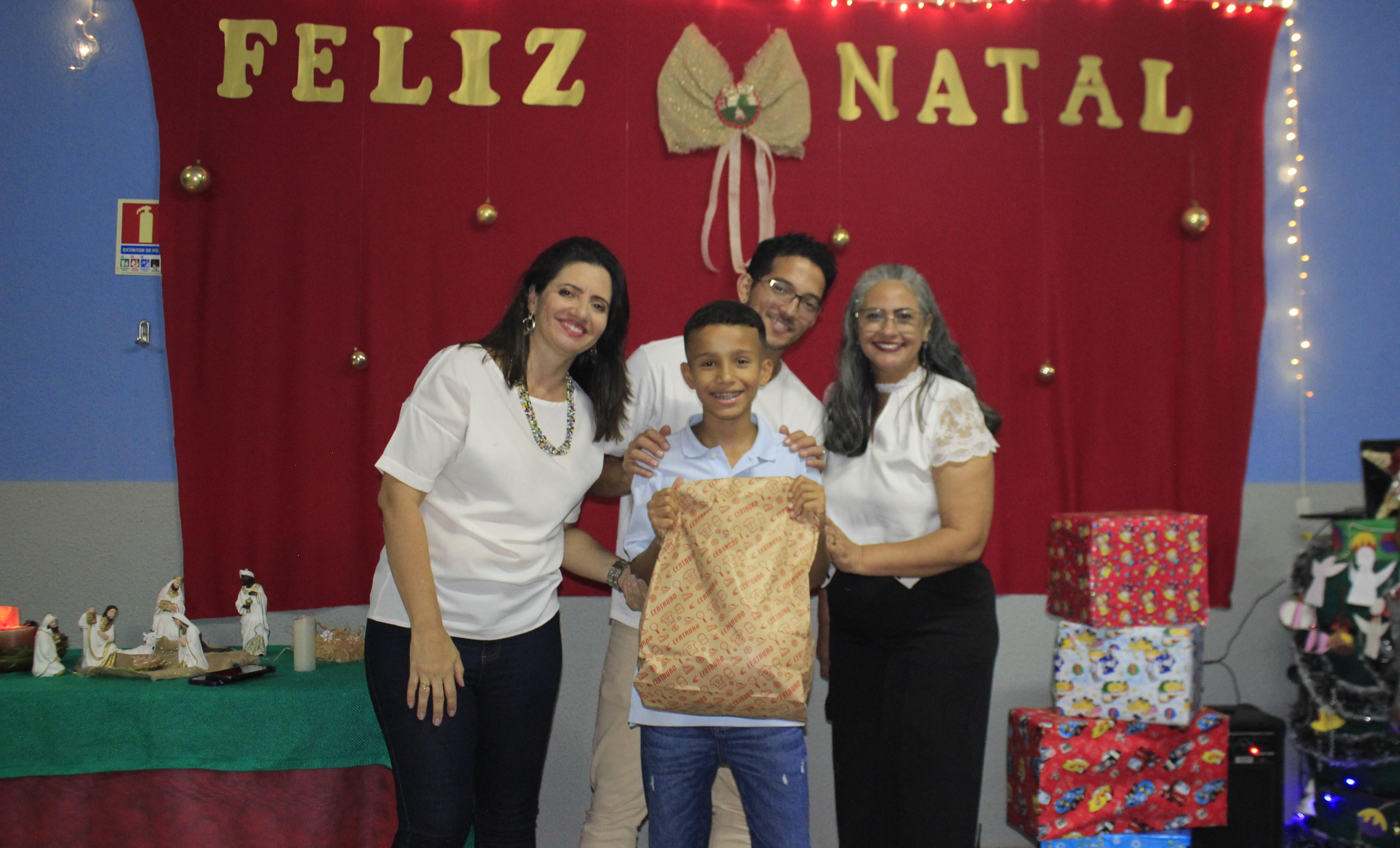 Natal Solidário: Projeto Vida celebra com famílias assistidas