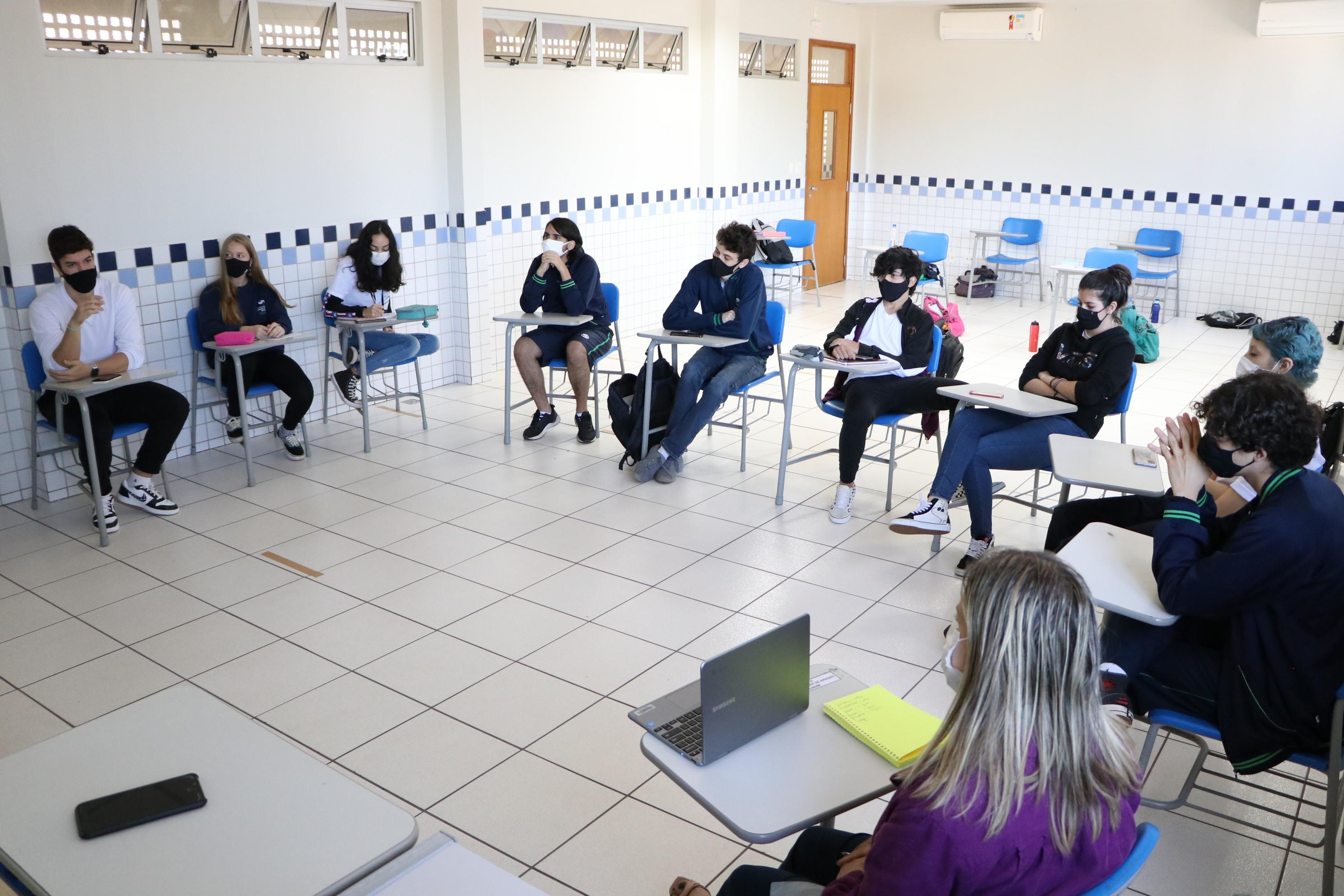 Maioridade Penal é tema de debate entre estudantes do Ensino Médio