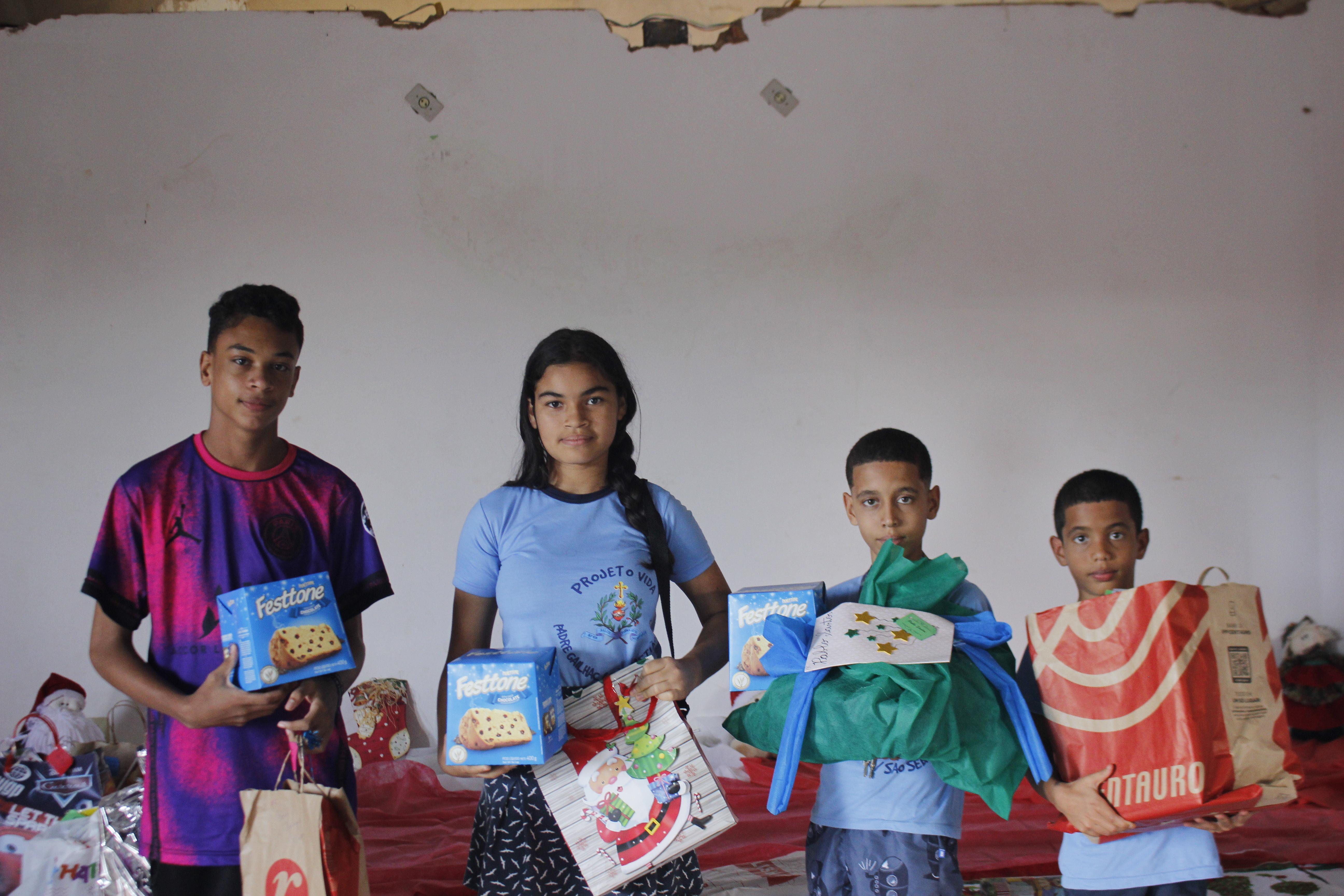 Projeto Vida Pe. Gailhac celebra o Natal