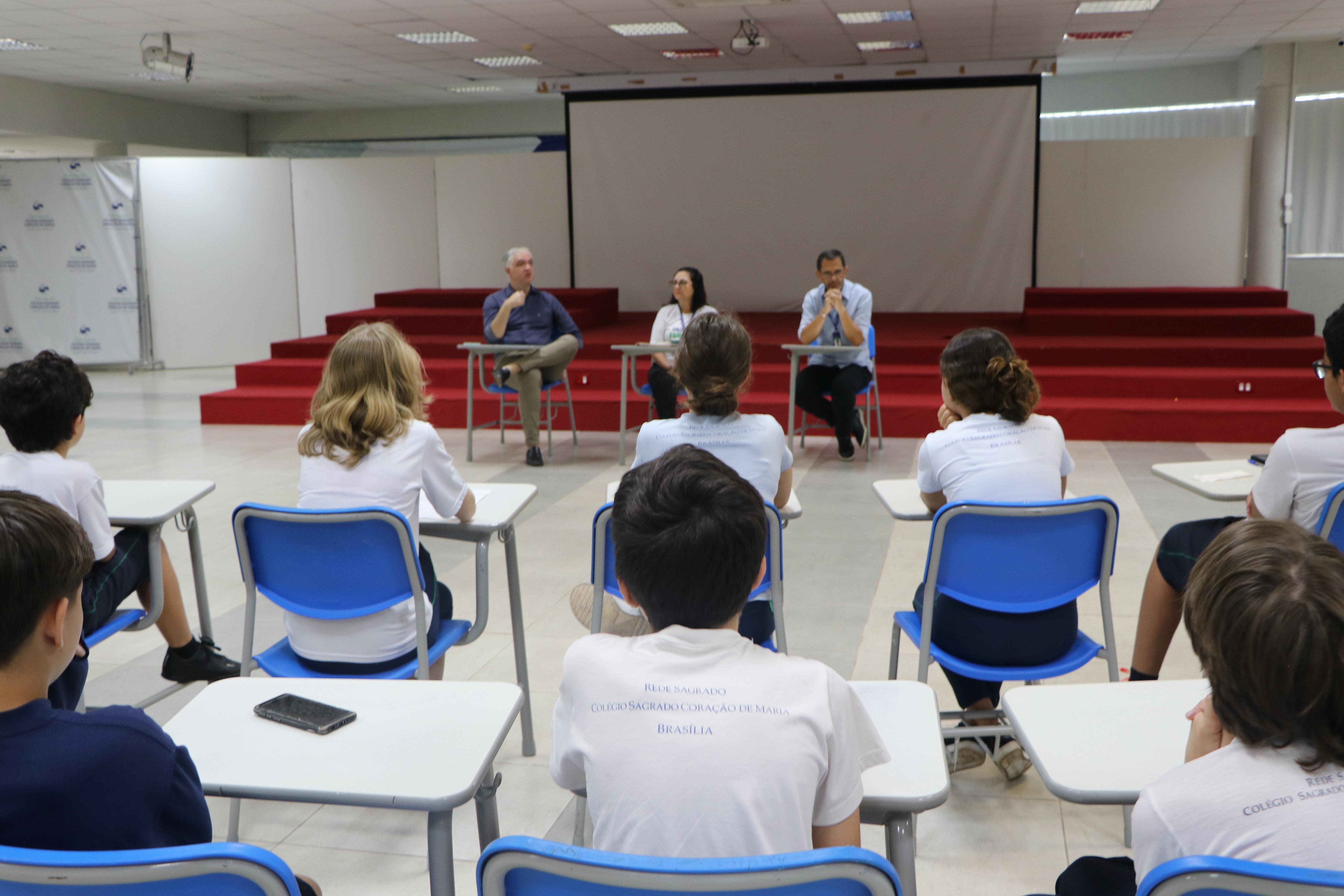 Café com o Trio: liderança e responsabilidade em pauta