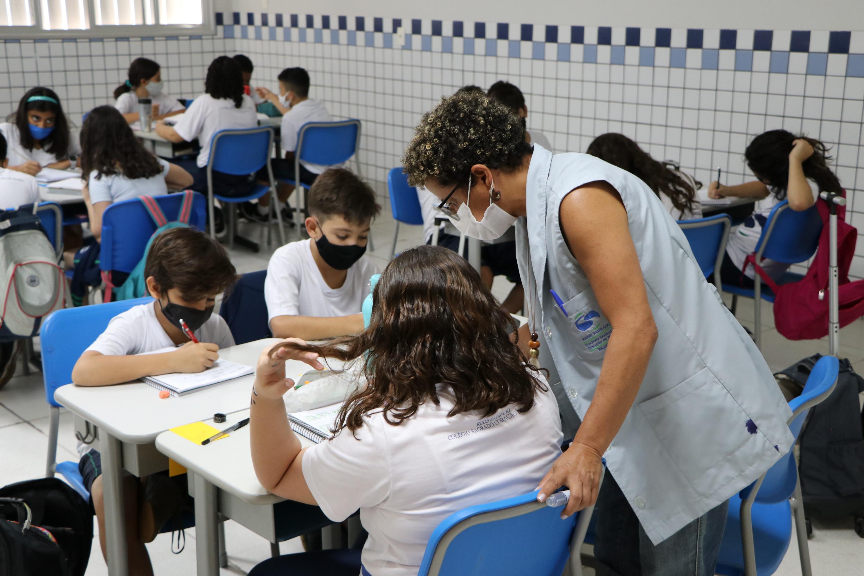 Estudantes participam de atividades de resgate de habilidades fundantes