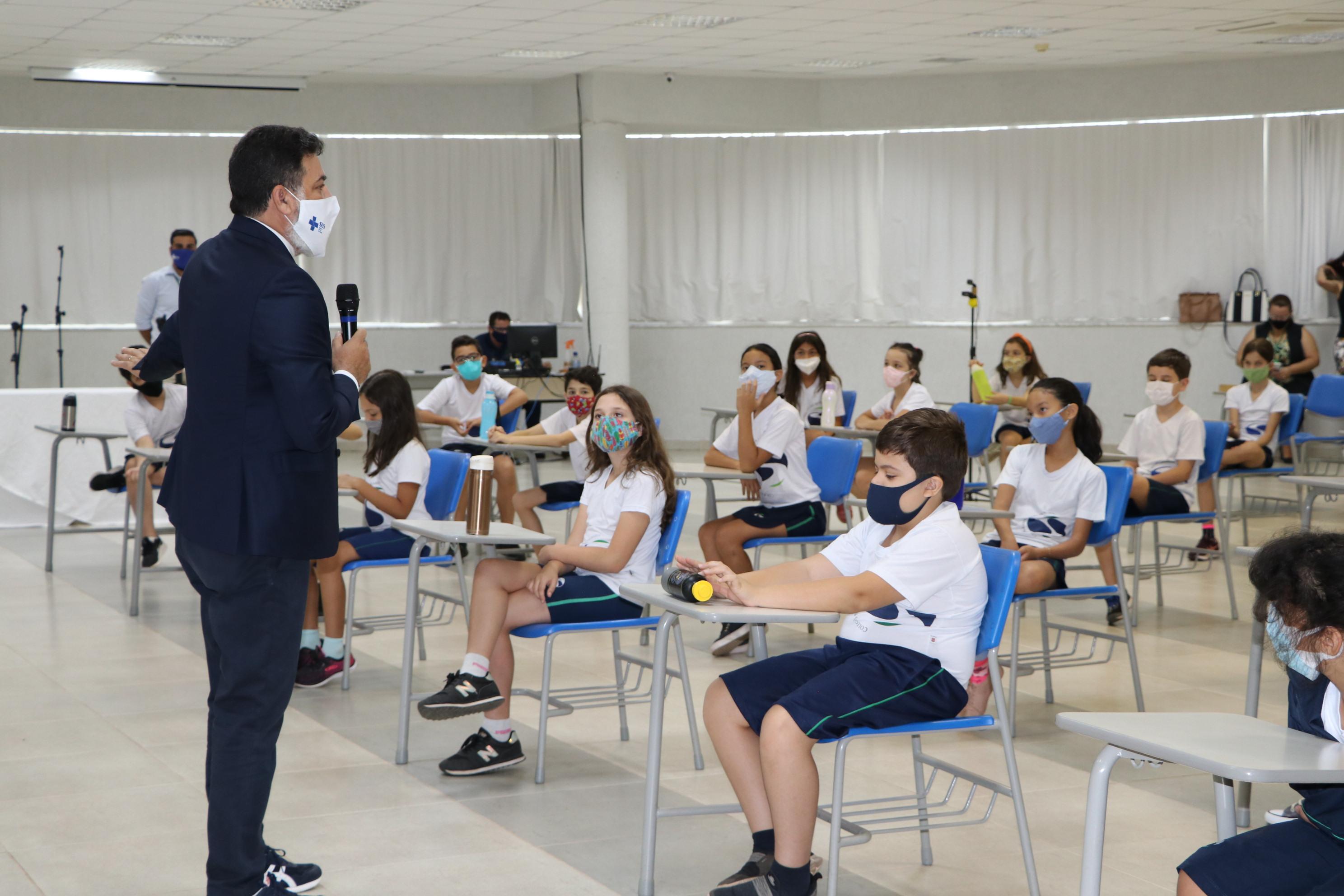 4º Ano participa de aula sobre a organização dos poderes no Brasil